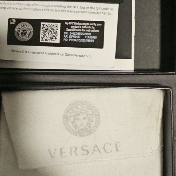 ALLIGATOR SKIN VERSACE CARD HOLDER - Picture 5 of 5